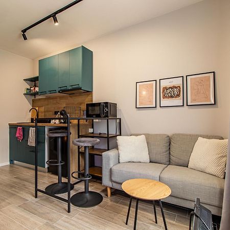 Stay Central: Urban Studio Gem Sofia Bagian luar foto