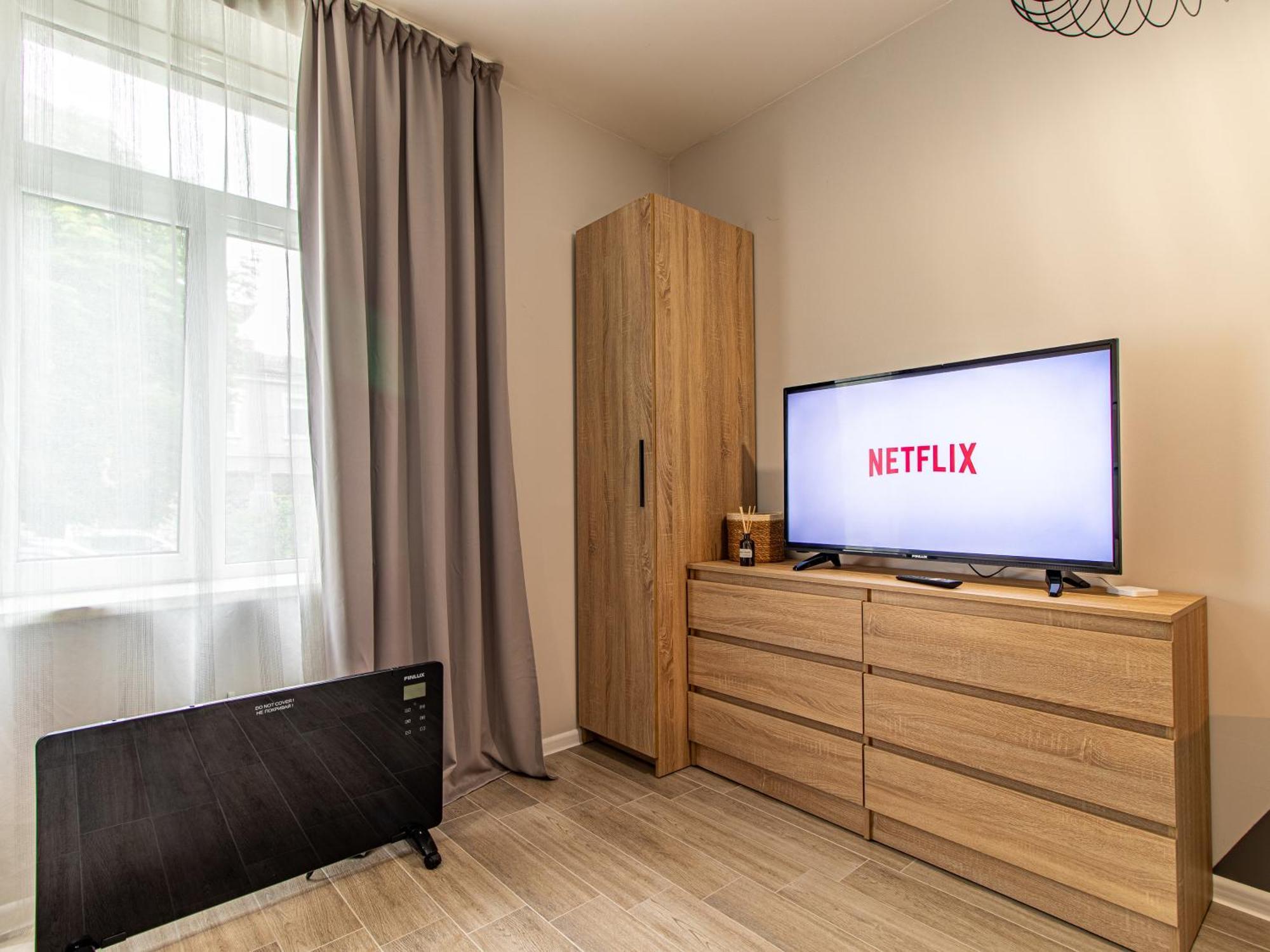 Stay Central: Urban Studio Gem Sofia Bagian luar foto